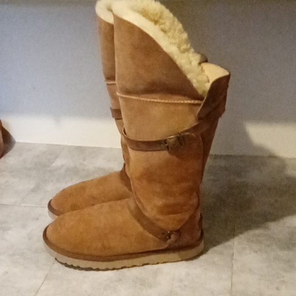 UGG boots size 8 women - Picture 3 of 9